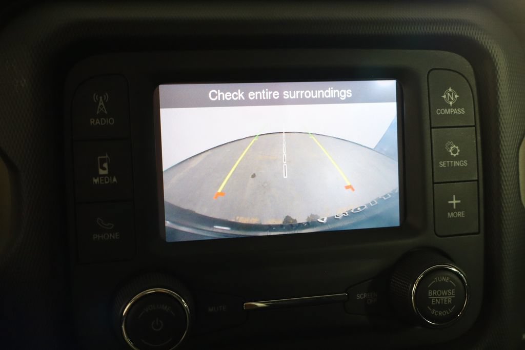Used 2021 Jeep Wrangler Sport AWD/4WD image 36