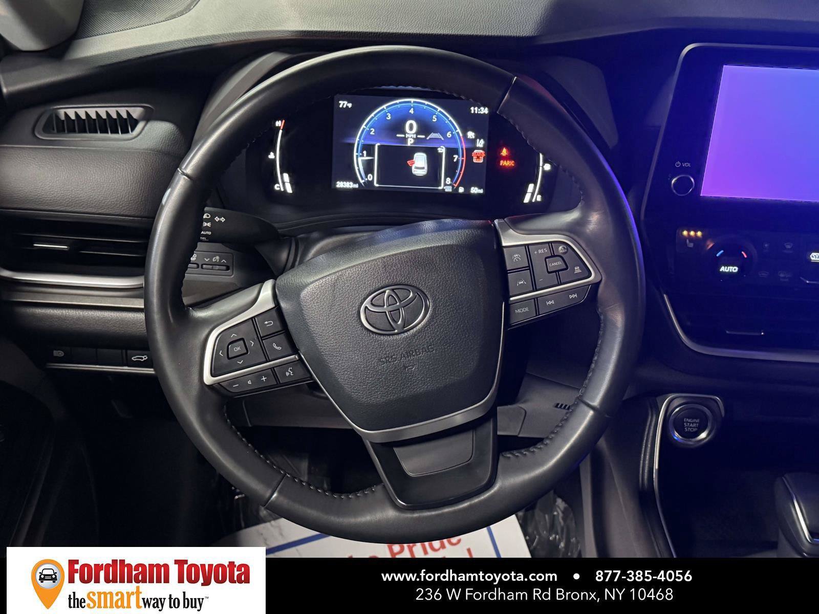 Certified 2025 Toyota Grand Highlander FWD image 14