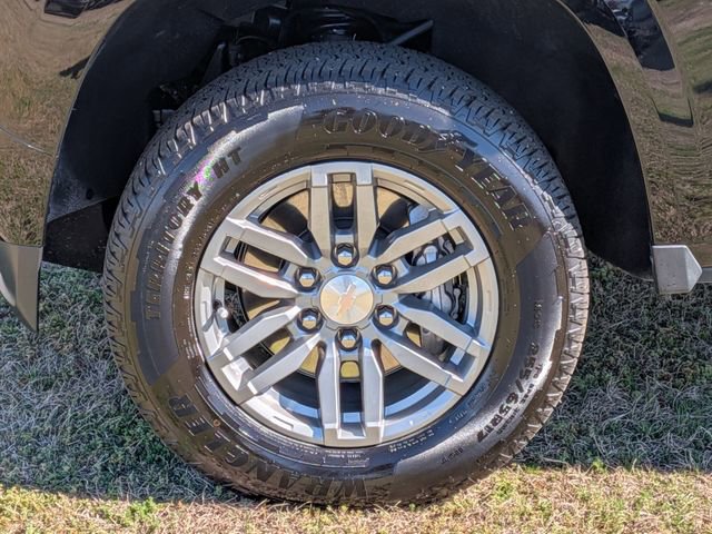 Used 2024 Chevrolet Colorado LT w/ LT Convenience Package II image 10