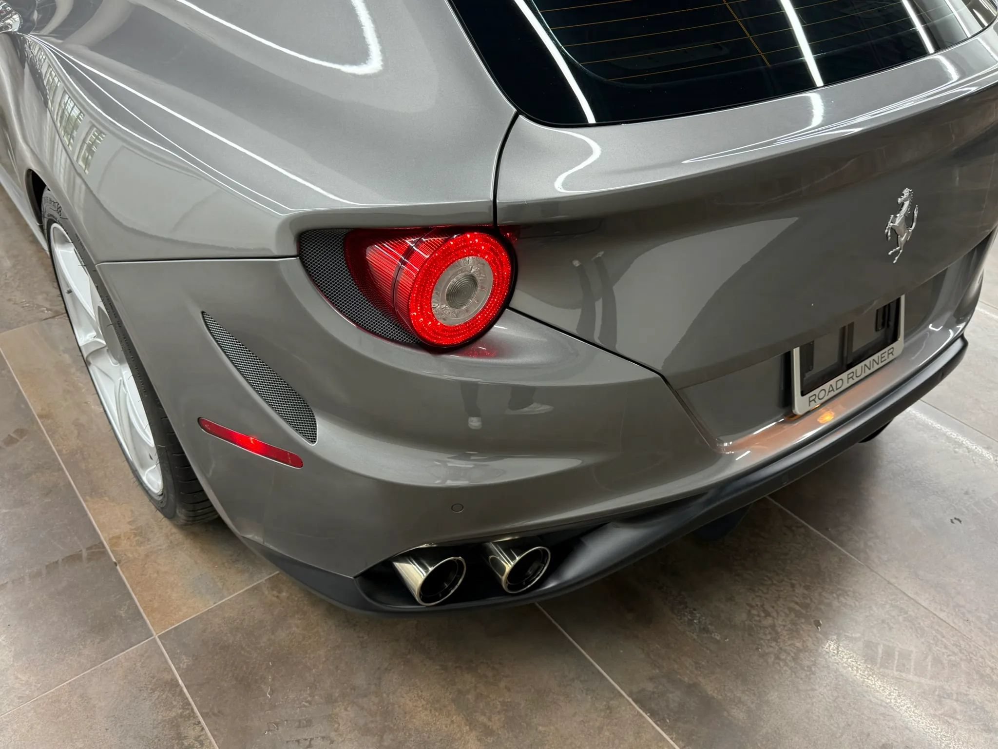 Used 2012 Ferrari FF AWD/4WD image 30