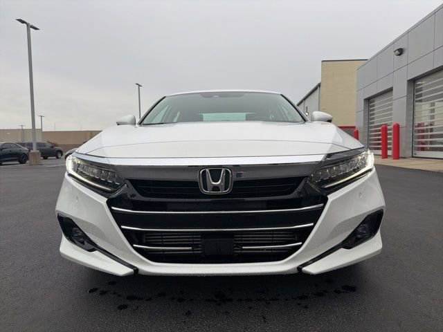 Used 2022 Honda Accord Touring image 2