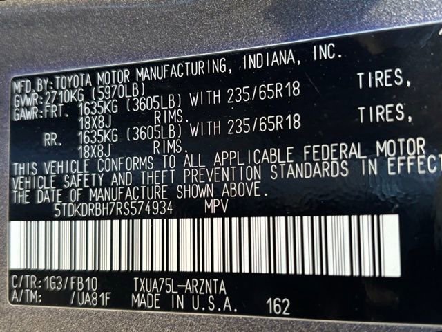 Used 2024 Toyota Highlander LE image 28