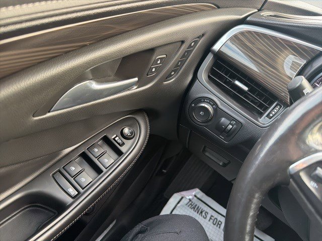 Used 2019 Buick Envision Essence image 22