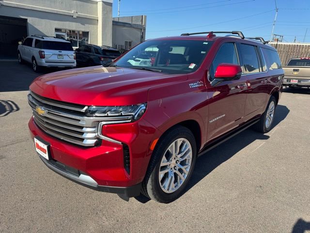 Used 2024 Chevrolet Suburban High Country w/ Advanced Technology Package image 7