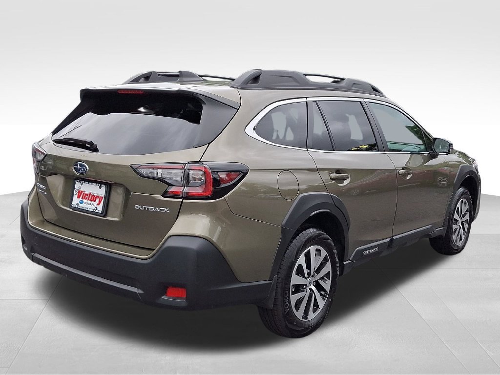 Certified 2025 Subaru Outback Premium AWD/4WD image 6