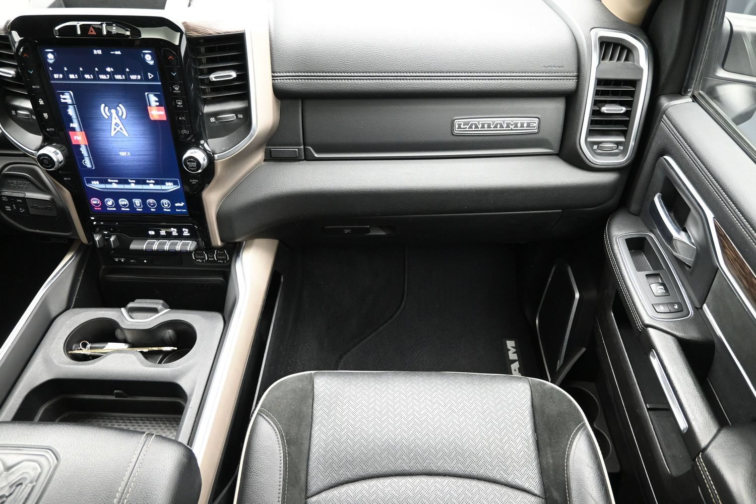 Used 2019 RAM 2500 Laramie AWD/4WD image 39