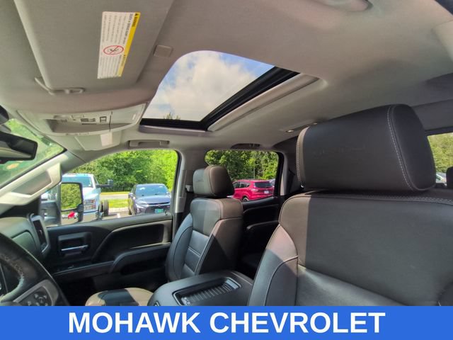 Used 2019 GMC Sierra 2500 Denali w/ Duramax Plus Package AWD/4WD image 18