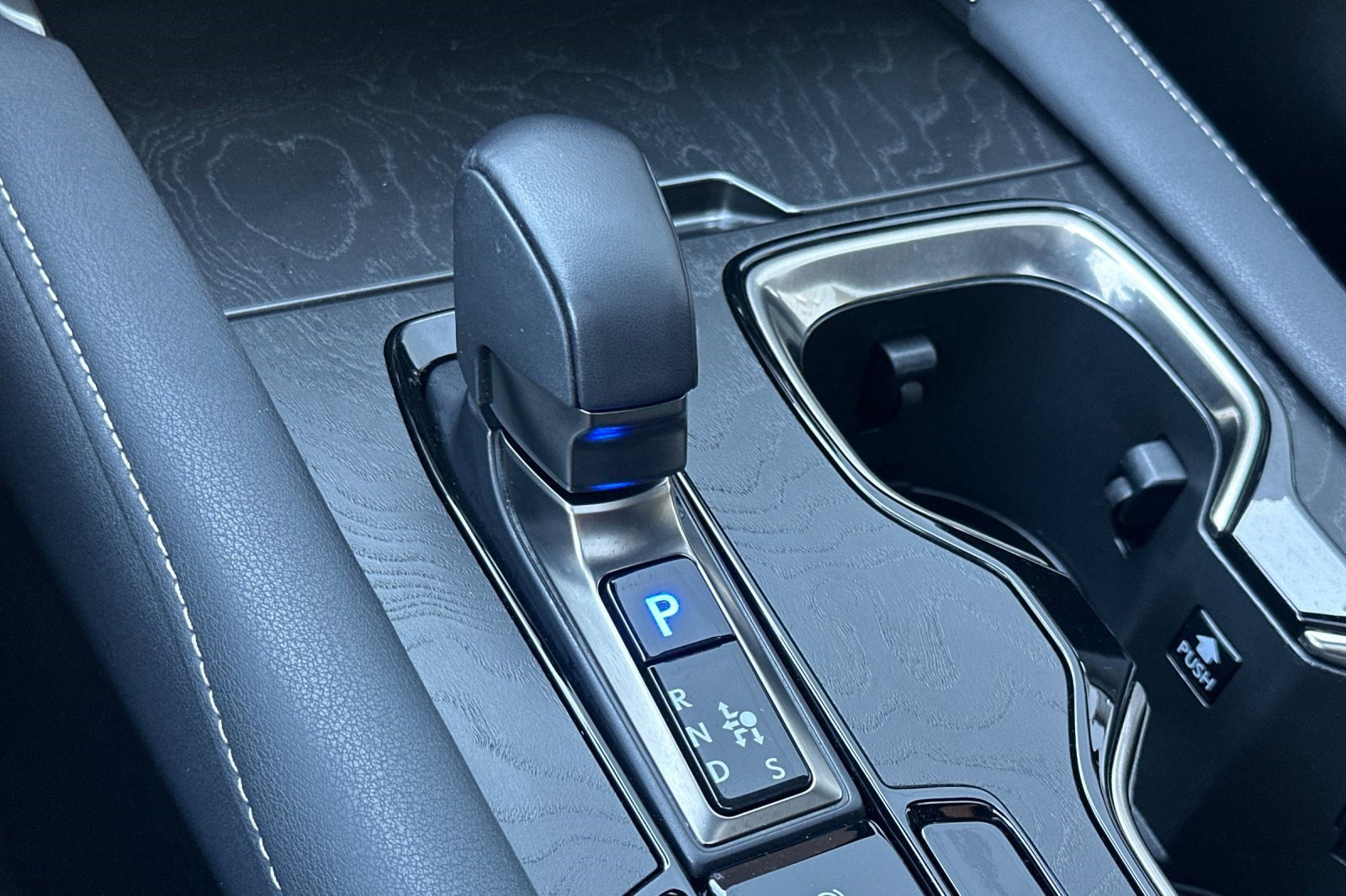 Certified 2025 Lexus RX 350h w/ Convenience Package image 27