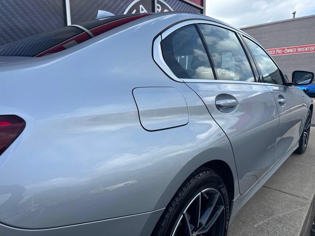 Used 2019 BMW 330i xDrive Sedan w/ Driving Assistance Package AWD/4WD image 6