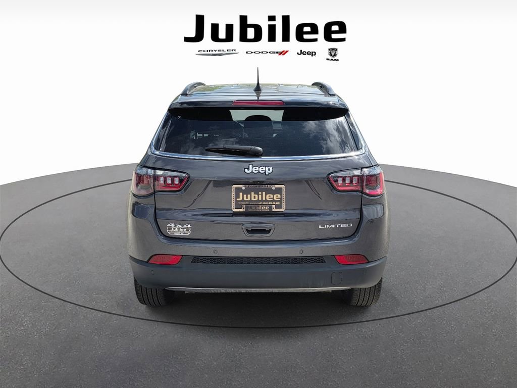 Used 2024 Jeep Compass Limited AWD/4WD image 3