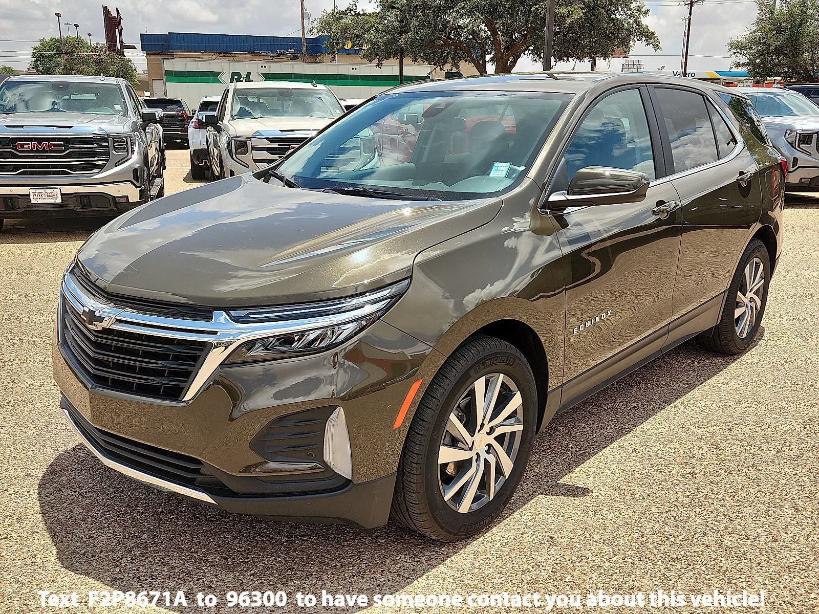Used 2024 Chevrolet Equinox LT w/ LPO, Floor Liner Package FWD image 1