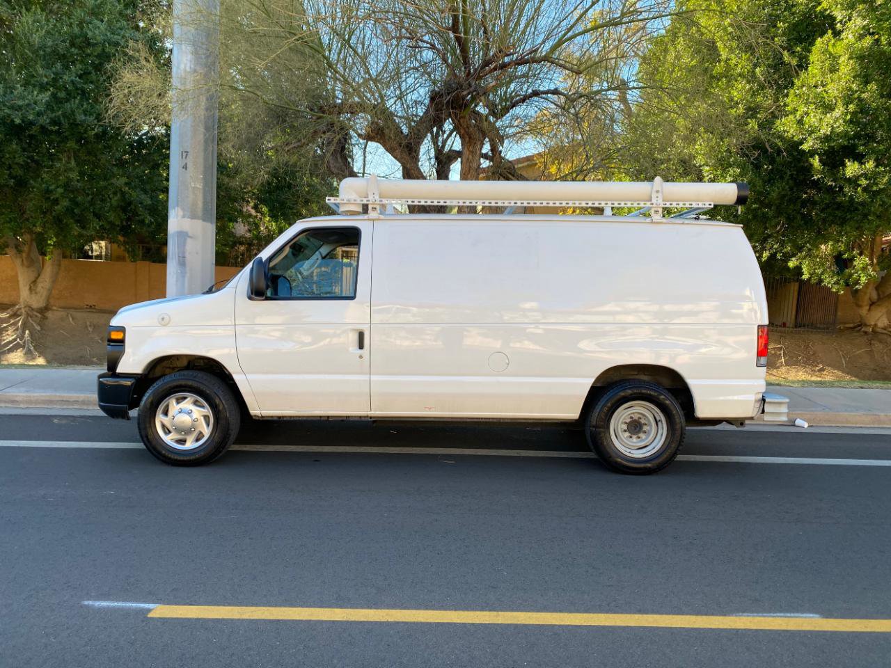 Used 2010 Ford E-250 and Econoline 250 image 42