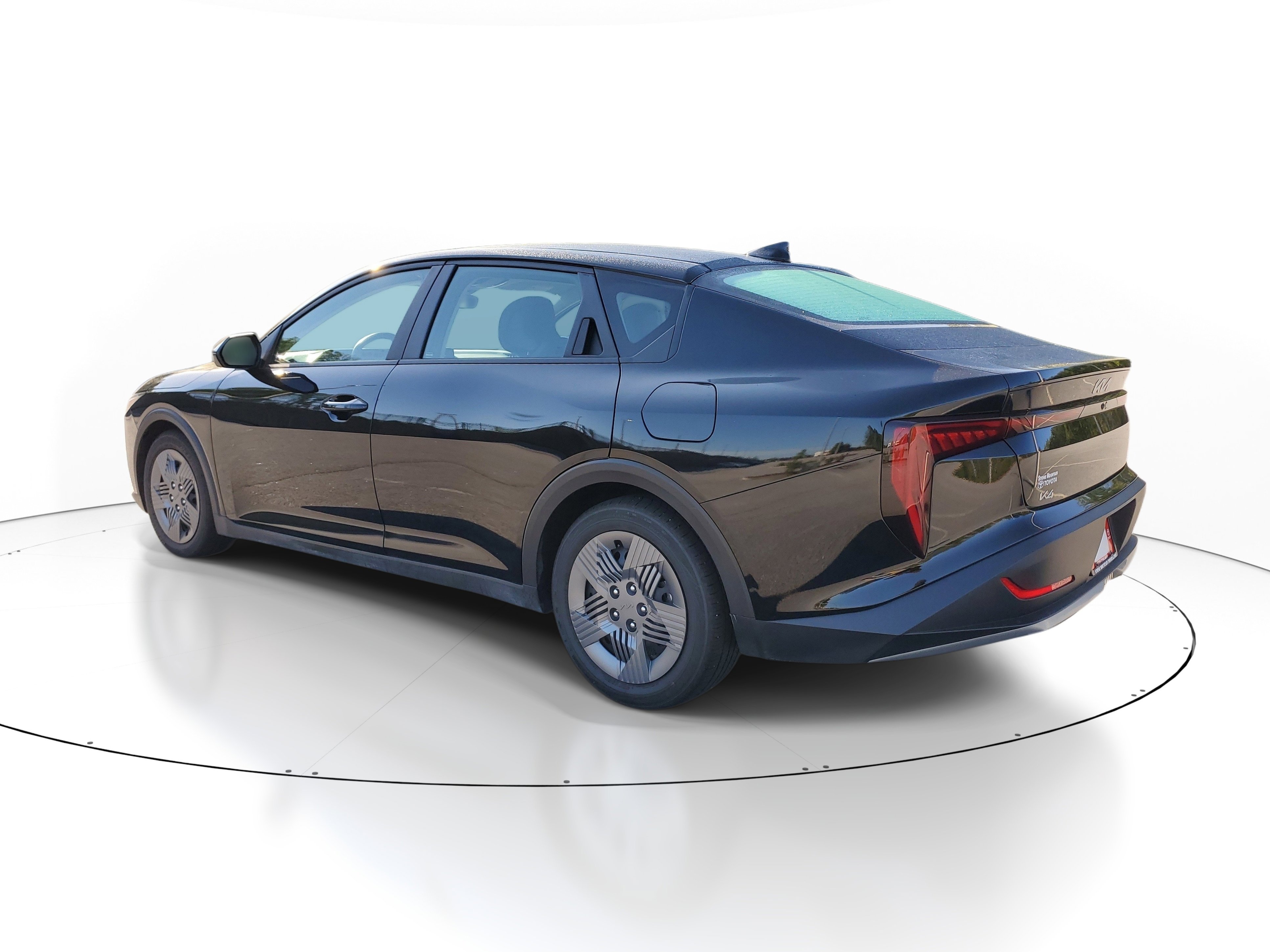 Used 2025 Kia K4 LX image 4