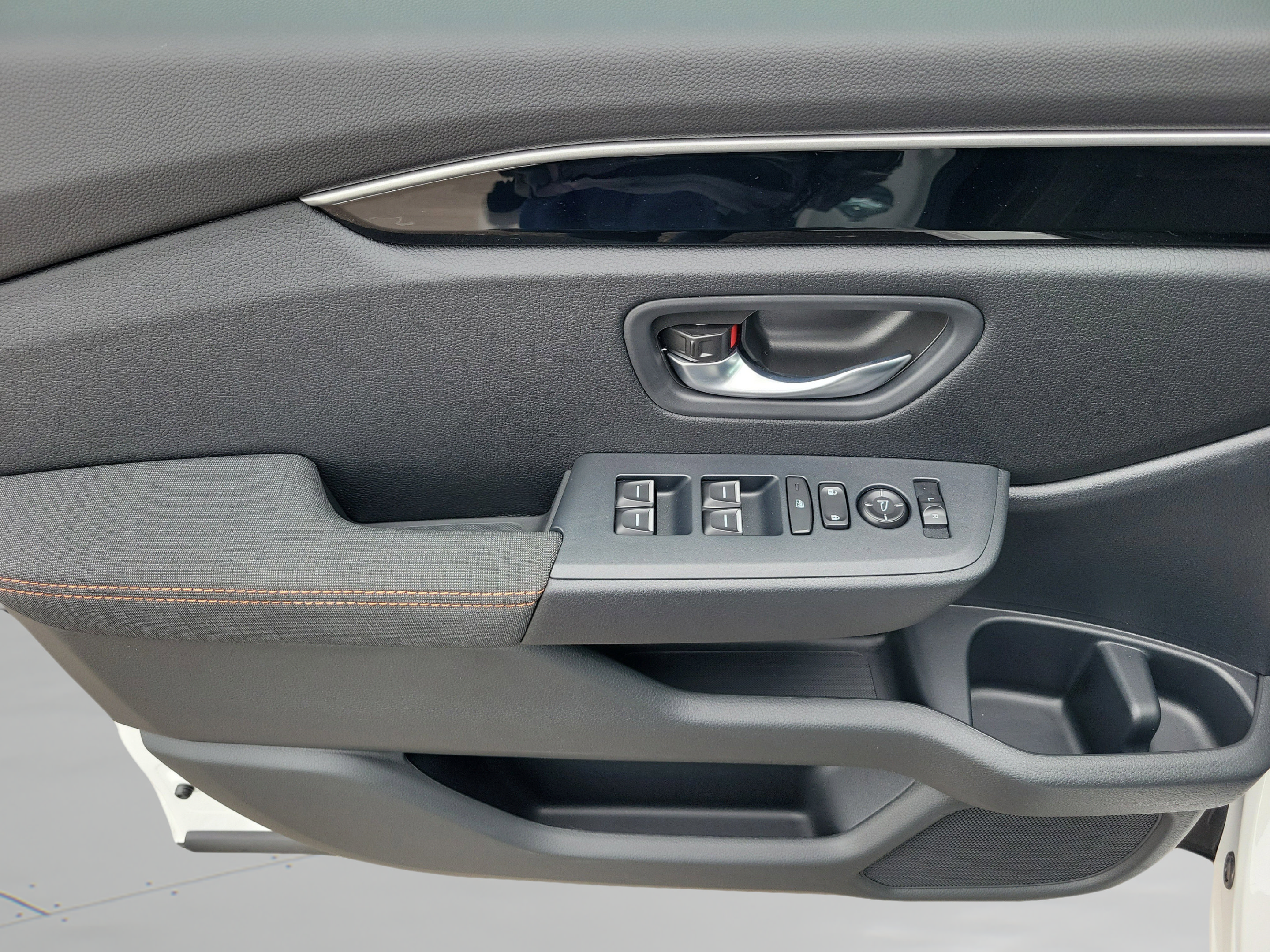 New 2026 Honda Pilot Sport image 23