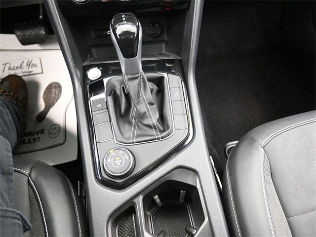 Used 2023 Volkswagen Taos SE w/ Panoramic Sunroof Package image 11