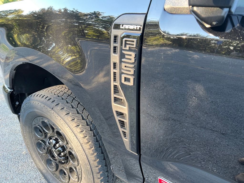 New 2026 Ford F350 Lariat w/ Black Appearance Package image 49