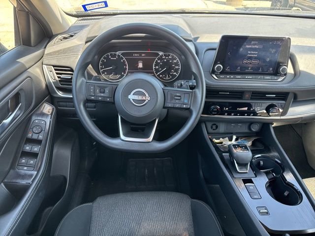 Used 2024 Nissan Rogue SV FWD image 17