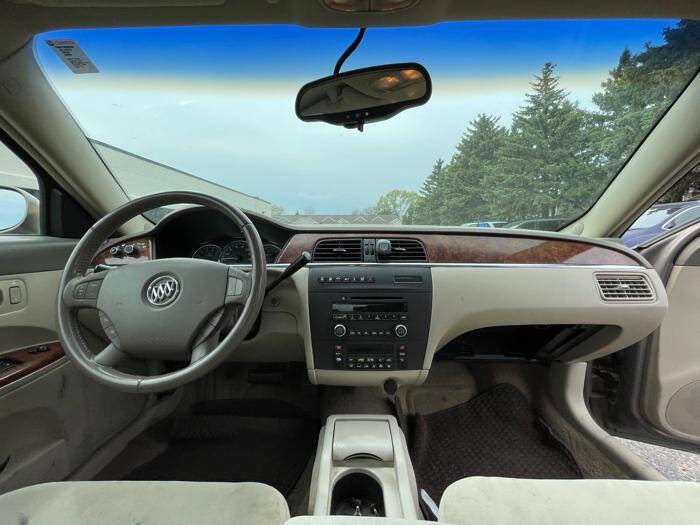 Used 2006 Buick LaCrosse CX FWD image 32