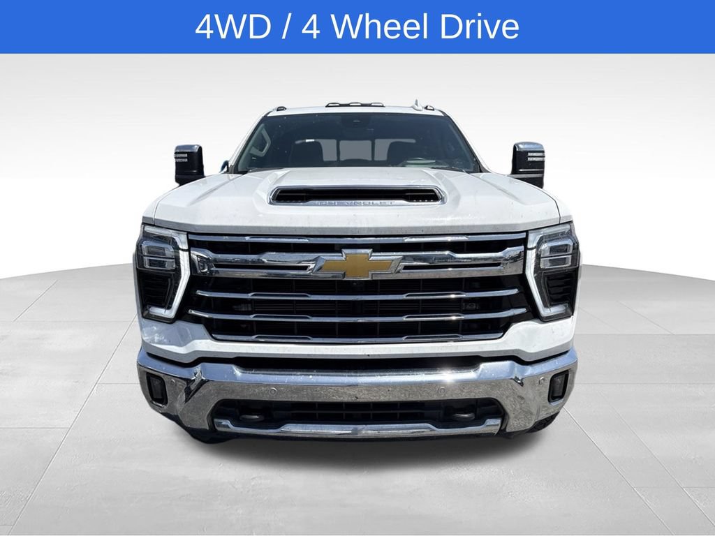 Used 2024 Chevrolet Silverado 2500 LTZ w/ LTZ Premium Package AWD/4WD image 10