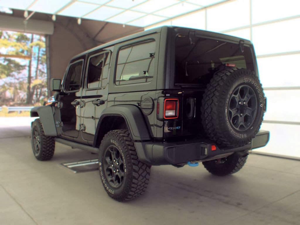 Used 2023 Jeep Wrangler Unlimited w/ Cold Weather Group AWD/4WD image 4