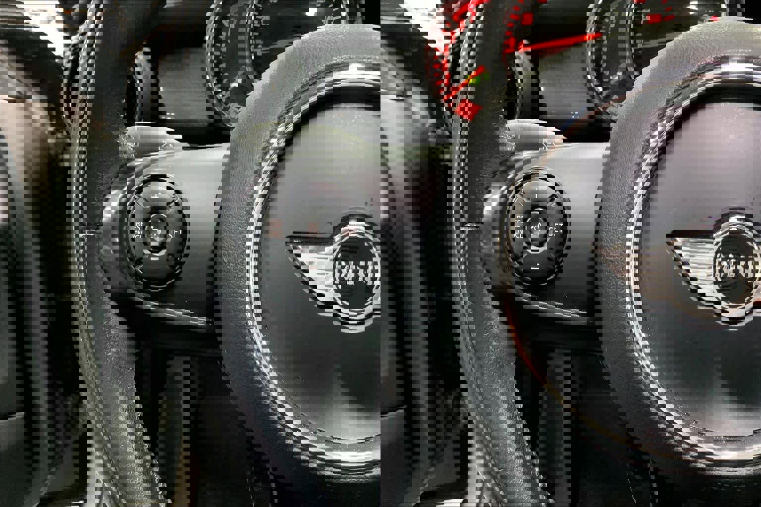 Used 2017 MINI Cooper 2-Door Hardtop image 22