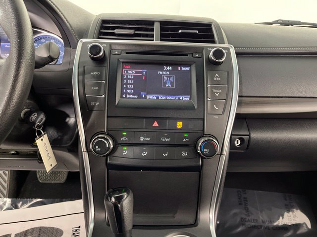 Used 2017 Toyota Camry LE FWD image 25