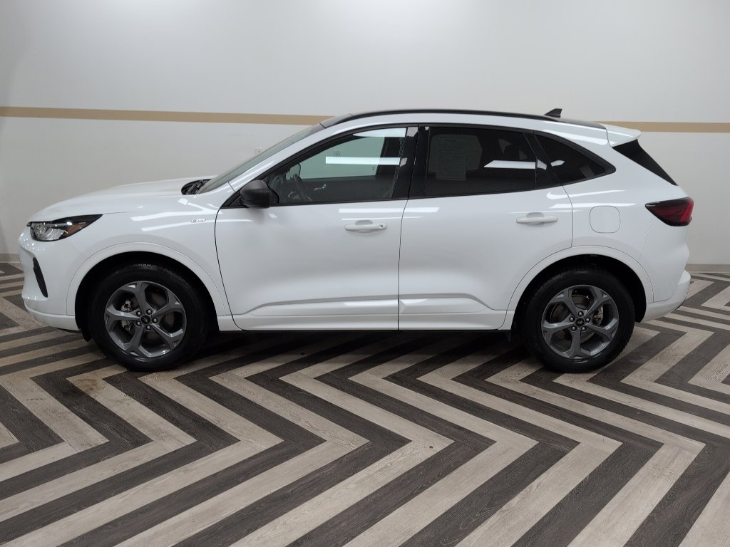 Used 2023 Ford Escape ST-Line w/ Tech Pack #1 image 3