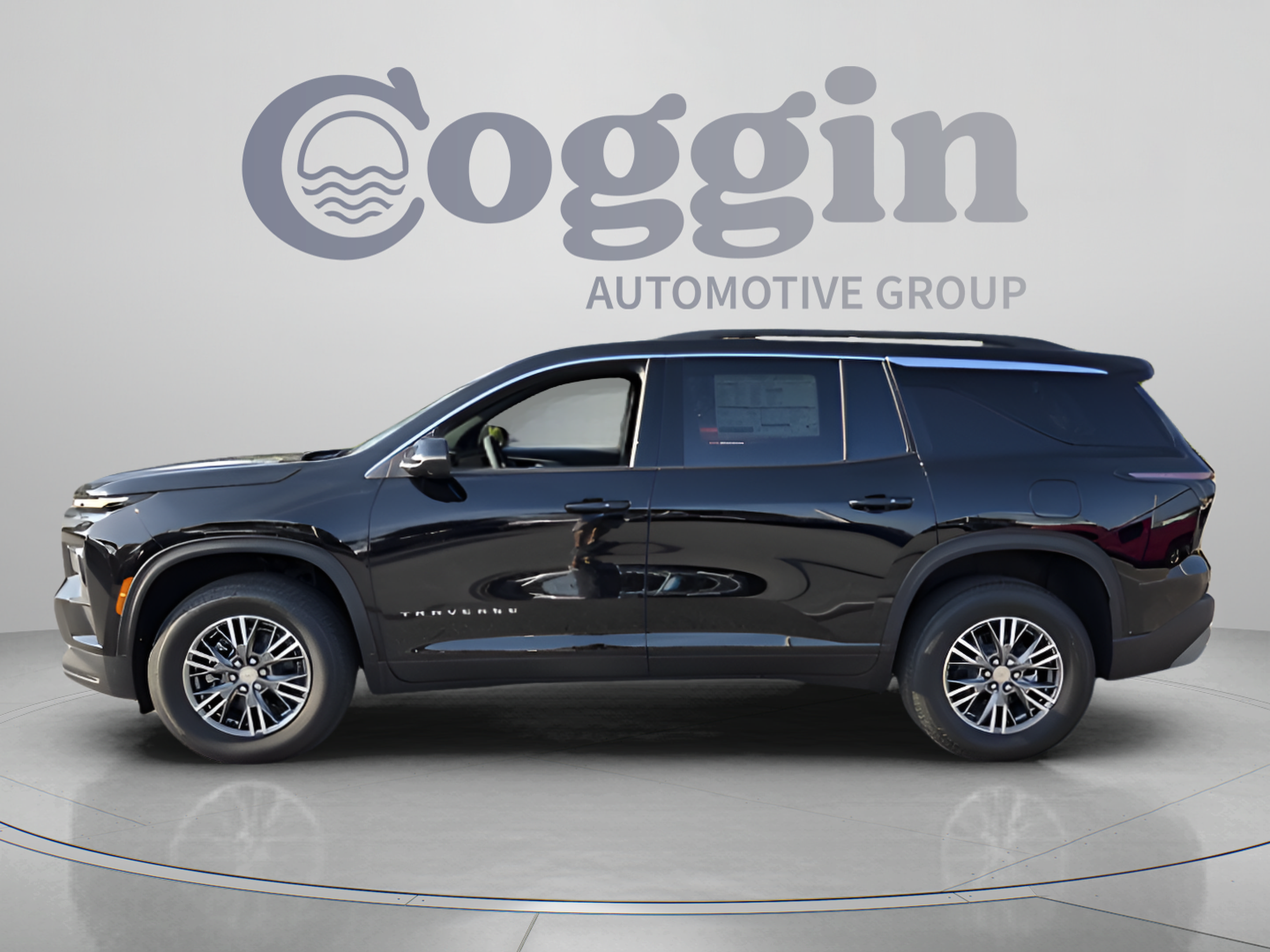 New 2026 Chevrolet Traverse LT w/ Driver Confidence Package FWD image 2