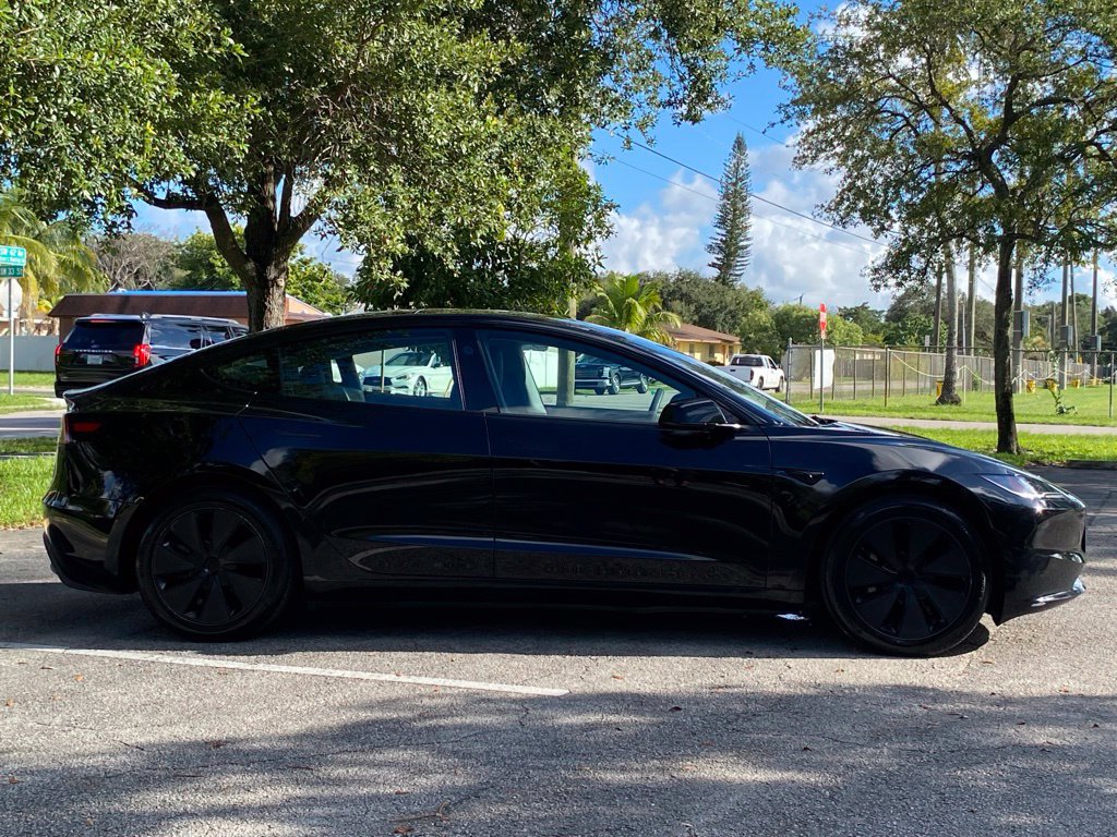 Used 2024 Tesla Model 3 Long Range RWD image 9