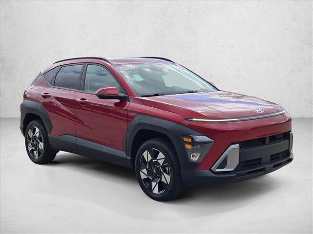 Used 2025 Hyundai Kona SEL image 3