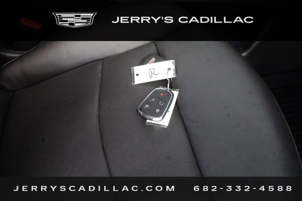 Used 2024 Cadillac XT6 Sport w/ Technology Package AWD/4WD image 29