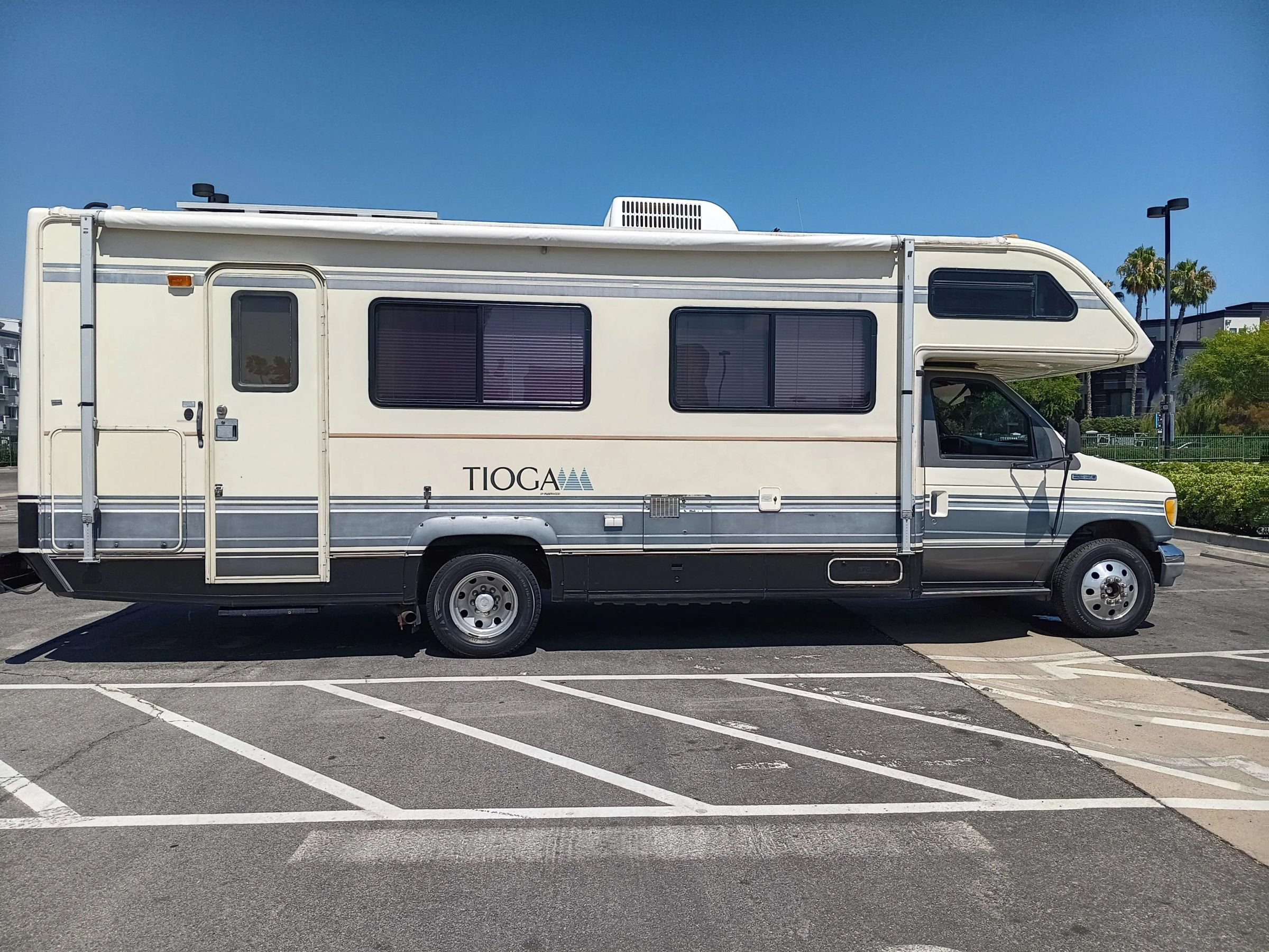 Used 1992 Ford E-350 and Econoline 350 RWD image 4