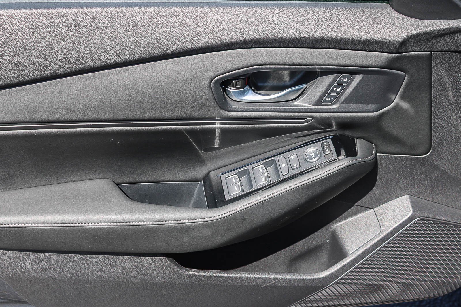 Certified 2025 Honda Accord Touring image 21