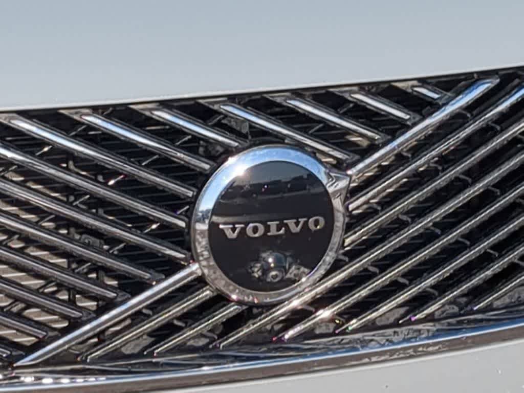 Certified 2026 Volvo XC90 B6 Plus w/ Protection Package Premier AWD/4WD image 11