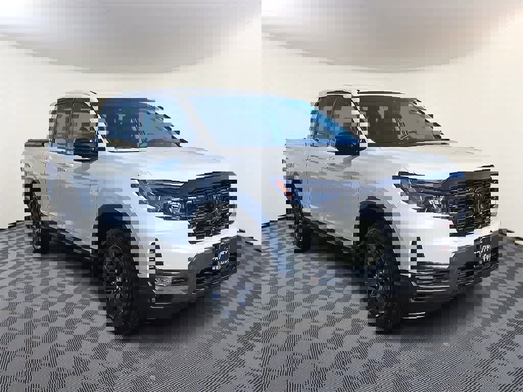 Certified 2025 Honda Ridgeline Sport image 3