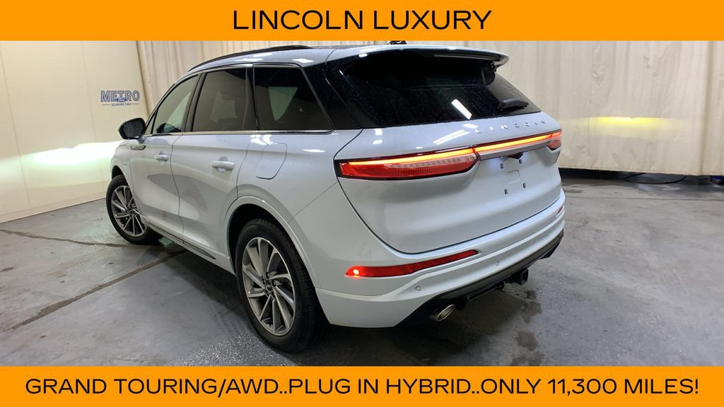 Used 2025 Lincoln Corsair Grand Touring w/ Towing Package AWD/4WD image 5
