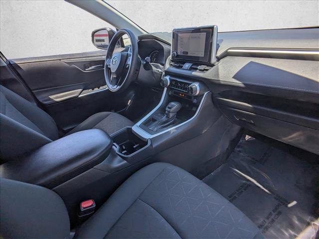 Used 2024 Toyota RAV4 XLE FWD image 20