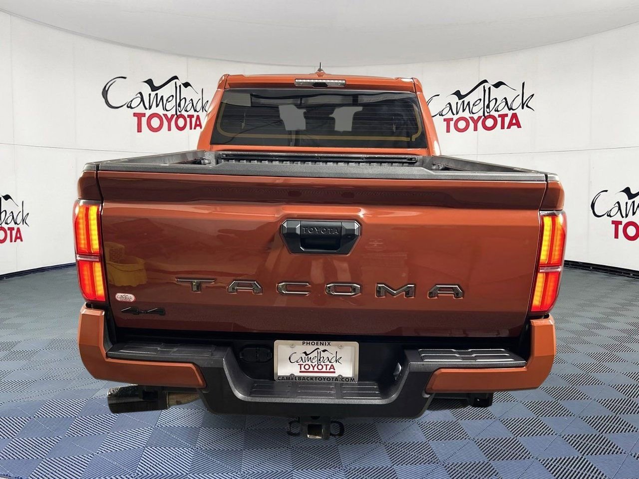 Used 2025 Toyota Tacoma TRD Sport image 6