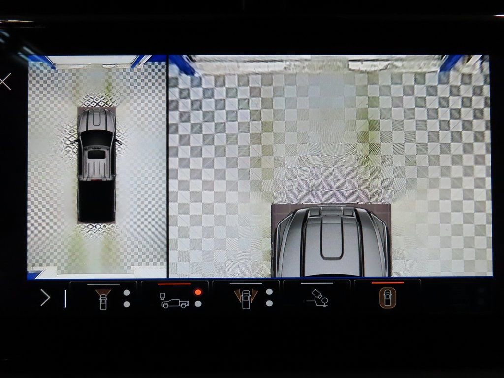 Used 2024 GMC Sierra 3500 Denali Ultimate image 17