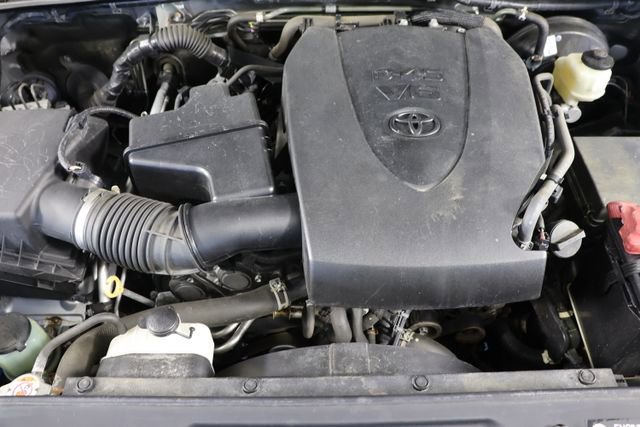 Used 2017 Toyota Tacoma TRD Sport w/ Premium & Technology Package image 22