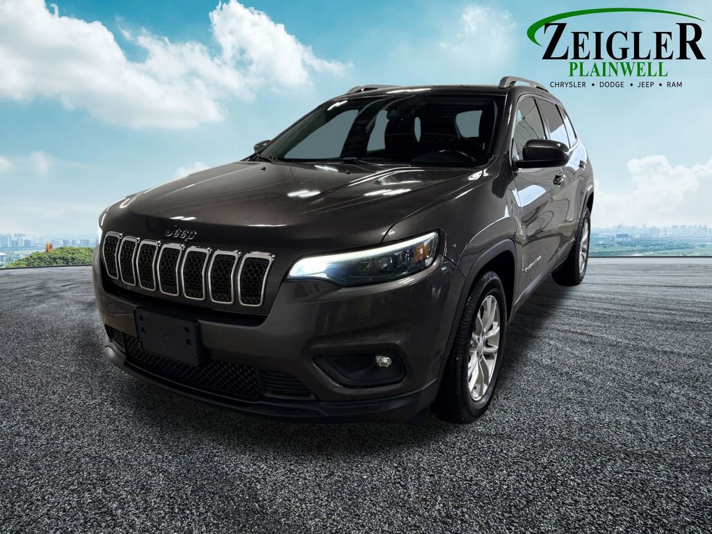 Used 2019 Jeep Cherokee Latitude w/ Cold Weather Group image 12