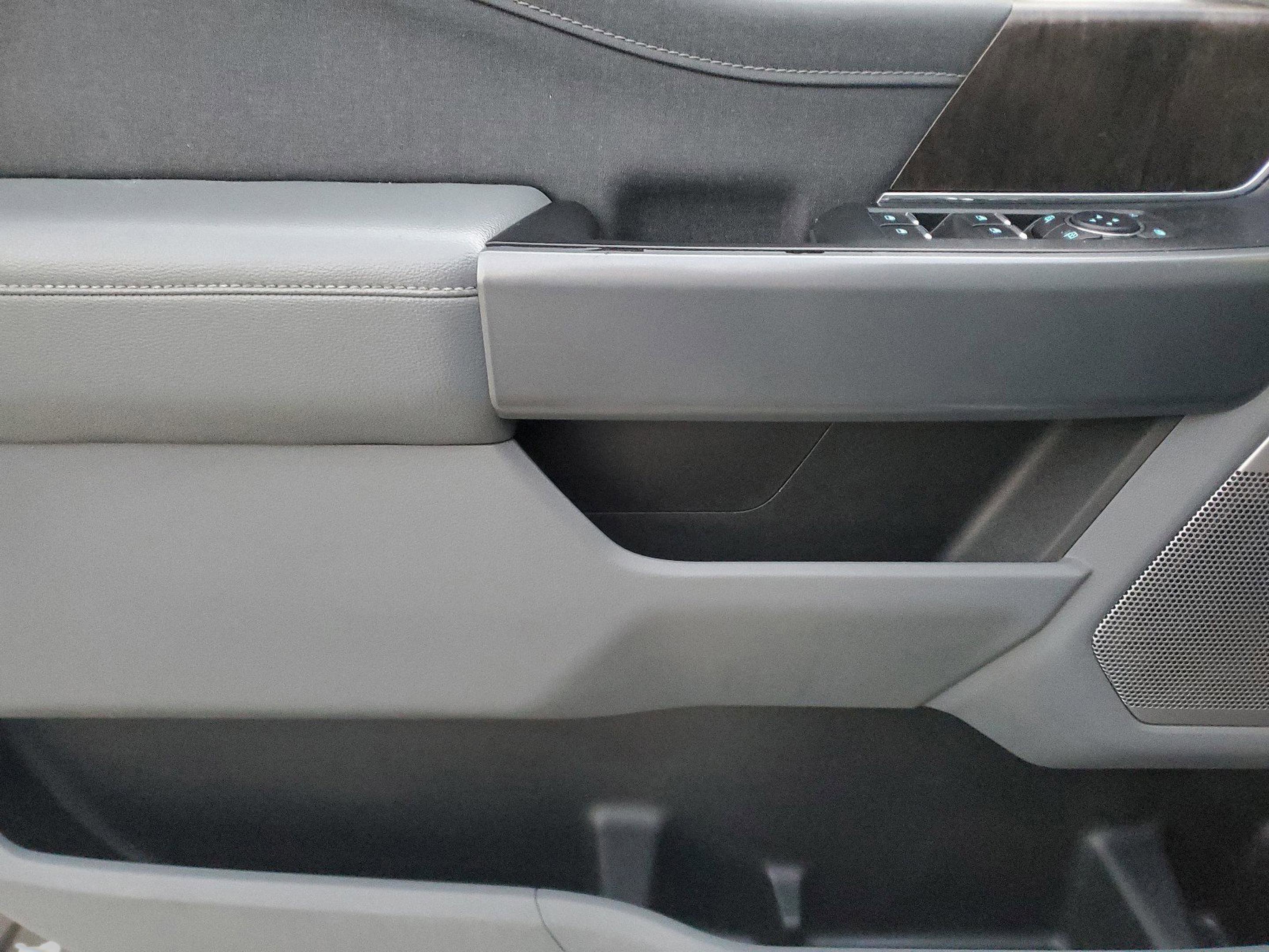 Used 2021 Ford F150 Lariat w/ Equipment Group 502A High image 16