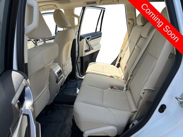 Used 2016 Lexus IS 300 AWD w/ Premium Package image 10