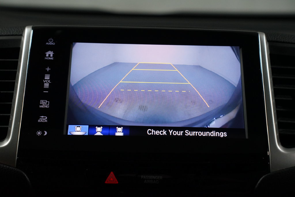 Used 2017 Honda Pilot Touring image 18