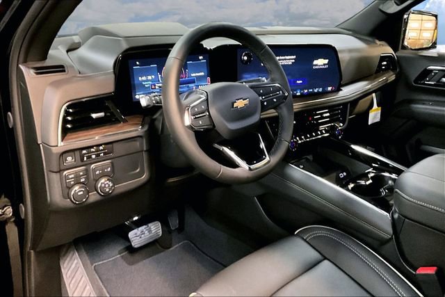 New 2026 Chevrolet Suburban Premier image 7