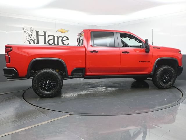 New 2026 Chevrolet Silverado 2500 ZR2 w/ LPO, Dark Essentials Package AWD/4WD image 15