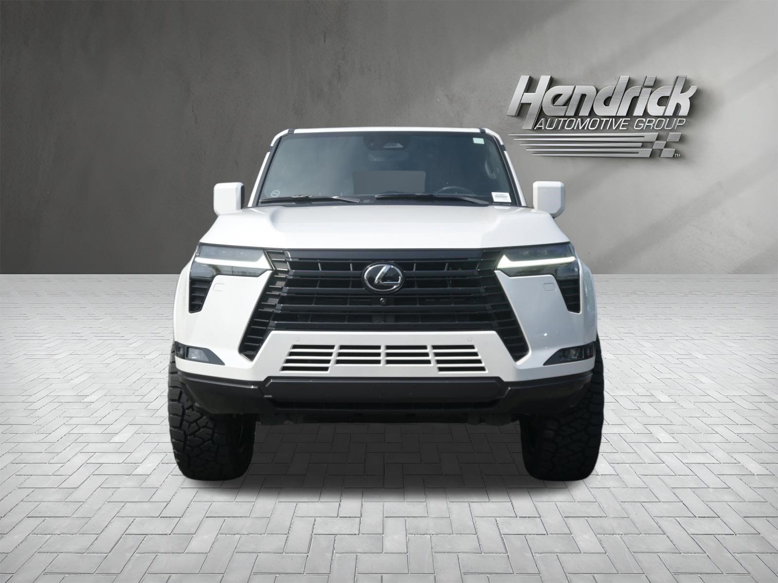 Used 2024 Lexus GX 550 w/ Cold Area Package AWD/4WD image 3