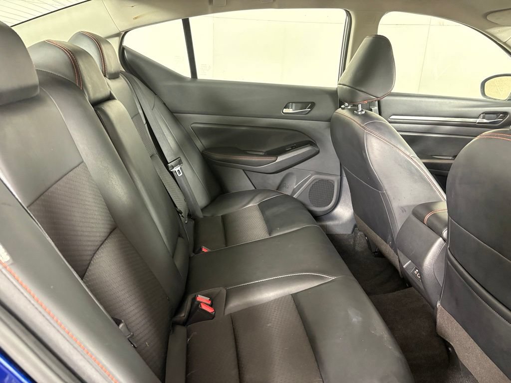 Used 2024 Nissan Altima 2.5 SR FWD image 17