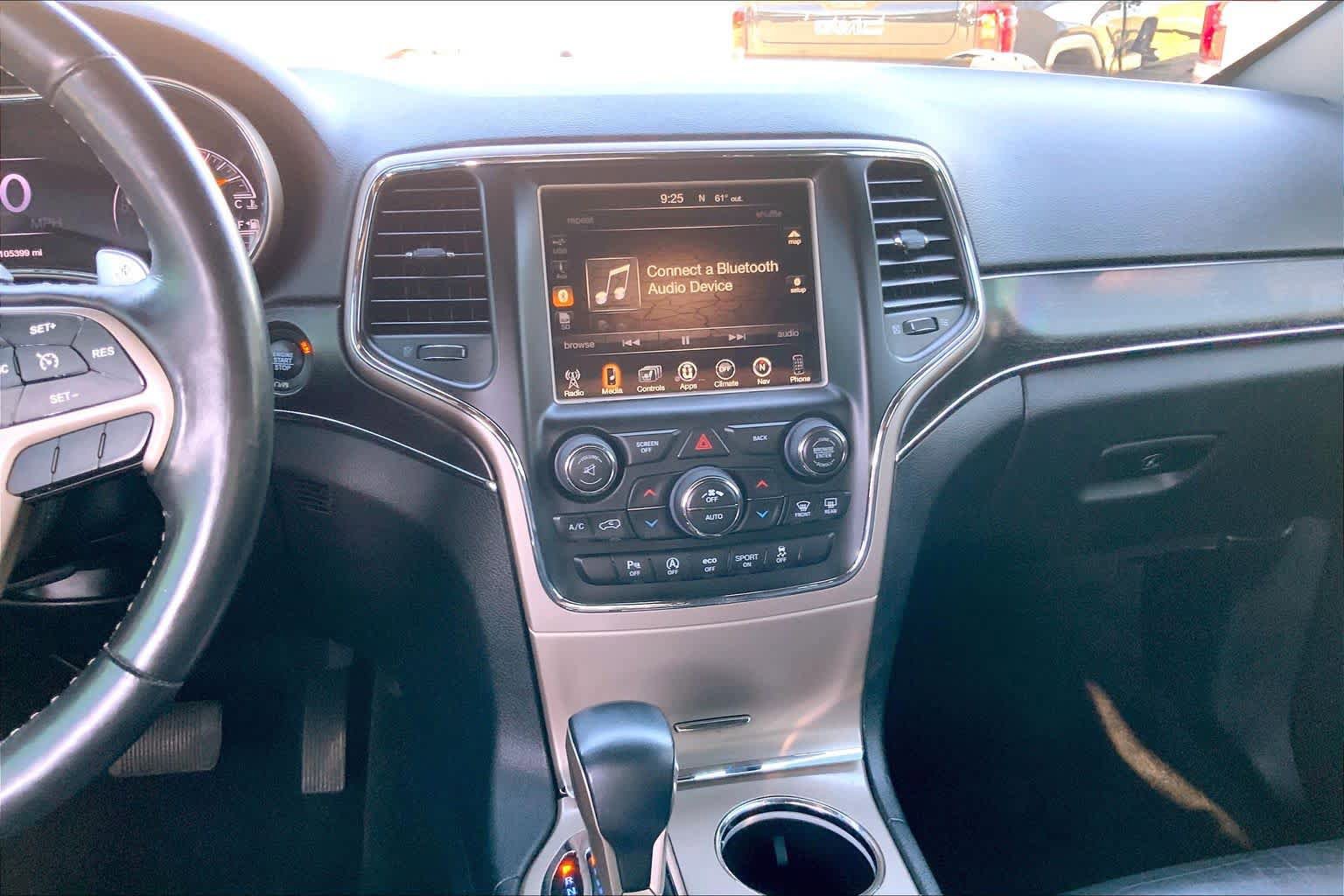Used 2017 Jeep Grand Cherokee Limited AWD/4WD image 7