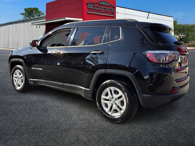 Used 2018 Jeep Compass Sport image 3